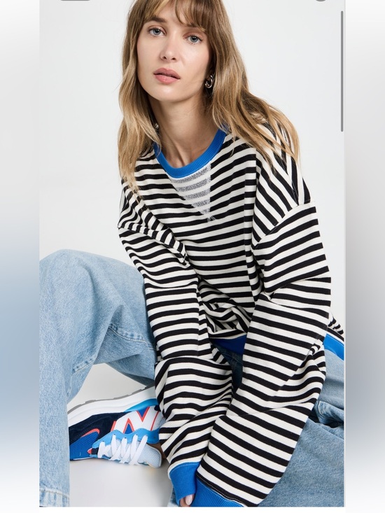 We The Free Tops - We The Free Black and White Striped Sweatshirt with Blue Trim size XS NWOT